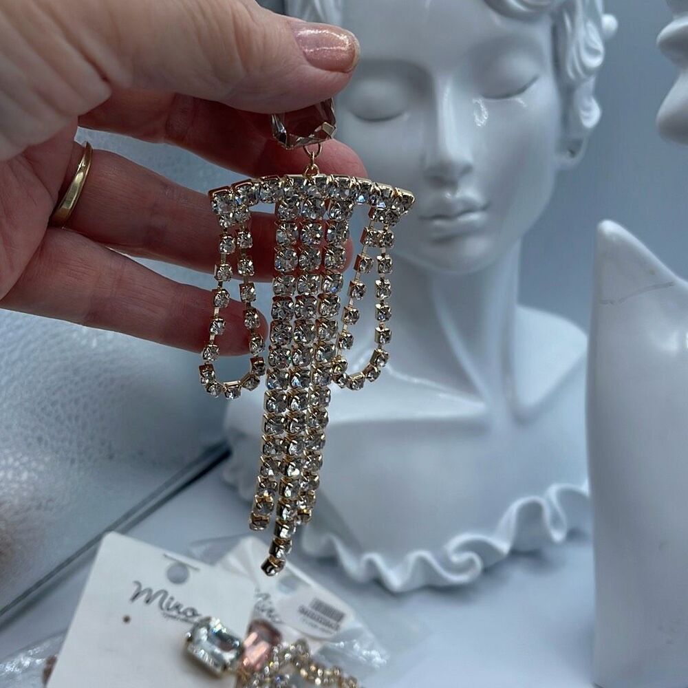 NWT Miro Chrystal collection retro Hollywood glam clear rhinestone earrings. - Picture 3 of 6
